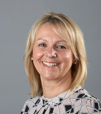 Jacqui Farr